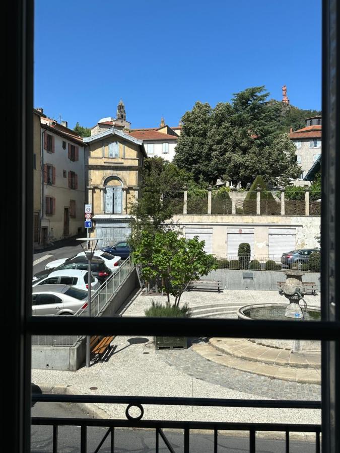 Appartement Avec Terrasse Au Puy Le Puy-en-Velay Kültér fotó