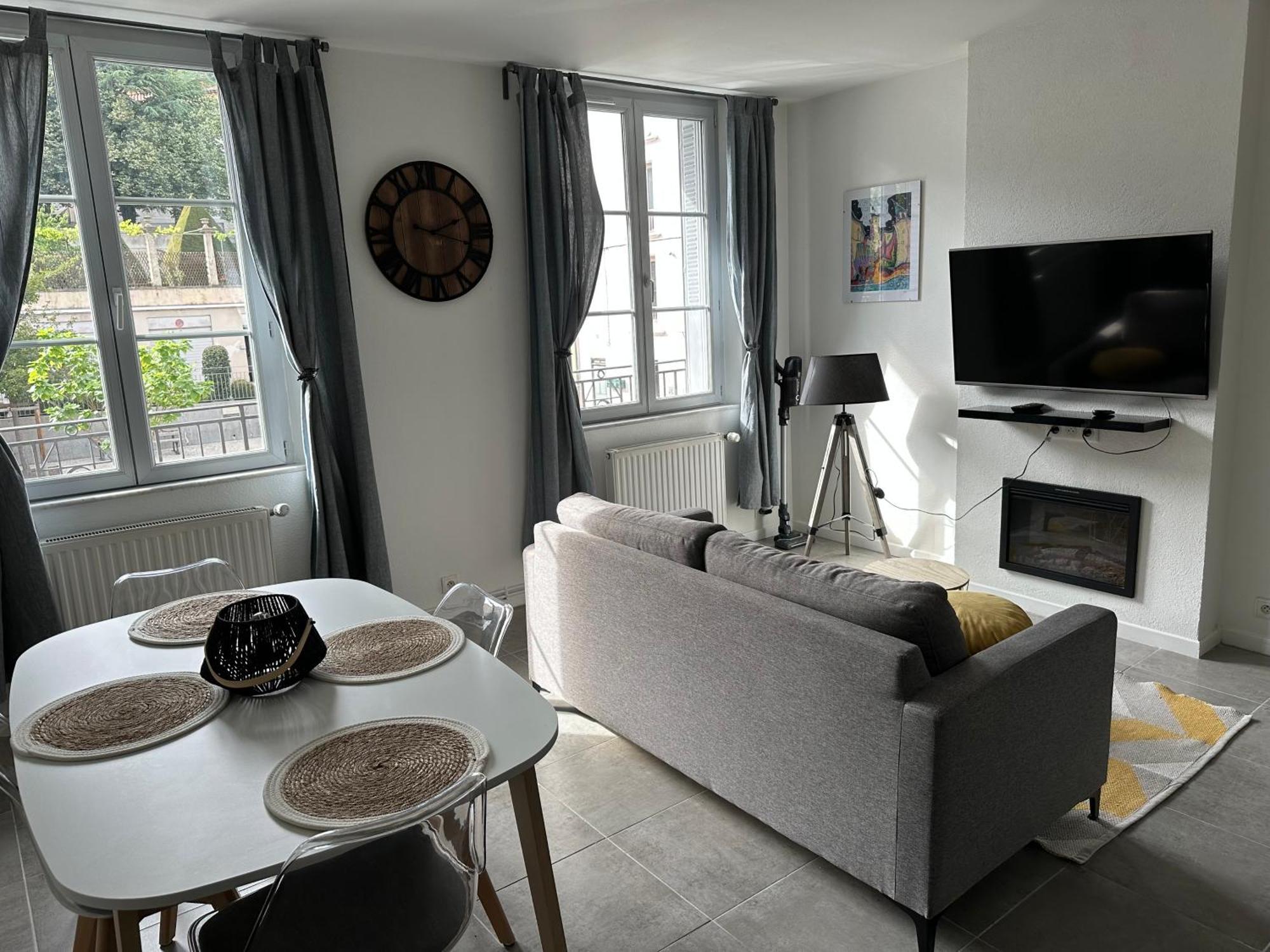 Appartement Avec Terrasse Au Puy Le Puy-en-Velay Kültér fotó